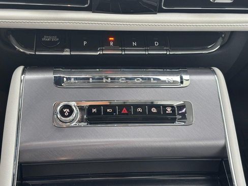 New 2026 Lincoln Aviator AWD image 22
