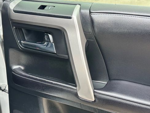 Used 2016 Toyota 4Runner Limited image 24