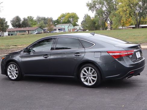 Used 2013 Toyota Avalon Limited image 8