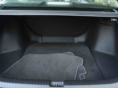 Used 2025 Honda Accord LX image 40