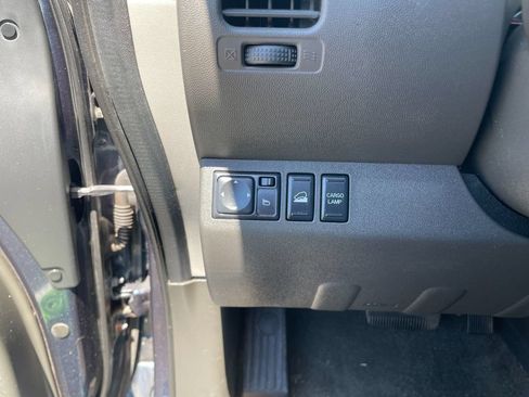 Used 2013 Nissan Frontier SV AWD/4WD image 14
