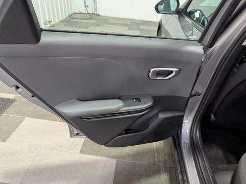 Used 2025 Kia K4 FWD image 8