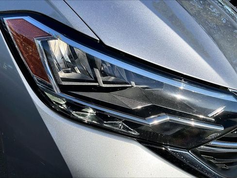 Used 2024 Volkswagen Jetta SE w/ Panoramic Sunroof Package image 28