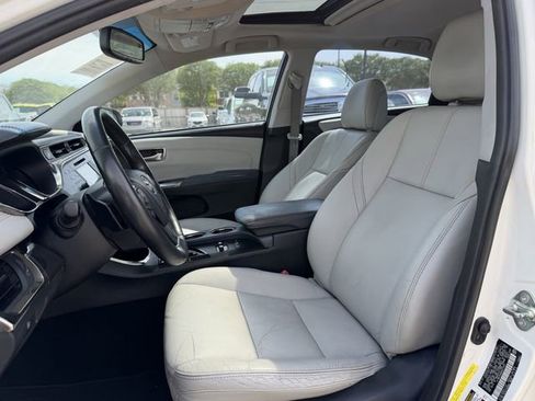 Used 2013 Toyota Avalon XLE Touring image 9