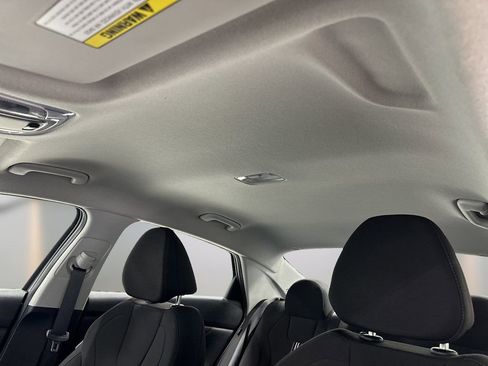 Certified 2024 Hyundai Elantra SEL FWD image 8