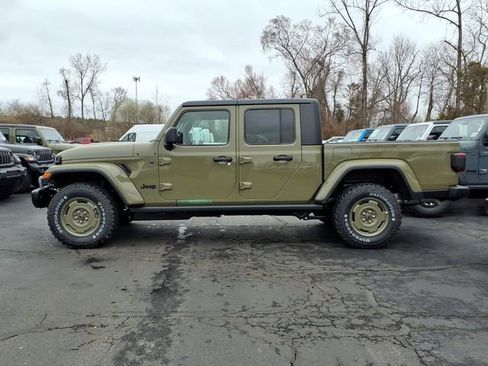 New 2026 Jeep Gladiator Willys AWD/4WD image 4