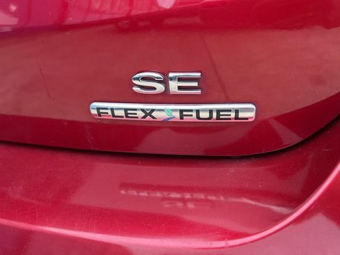 Used 2016 Ford Focus SE w/ SE Power Seat Package image 14