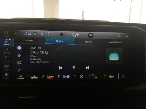 Used 2024 Jeep Wrangler Unlimited AWD/4WD image 22