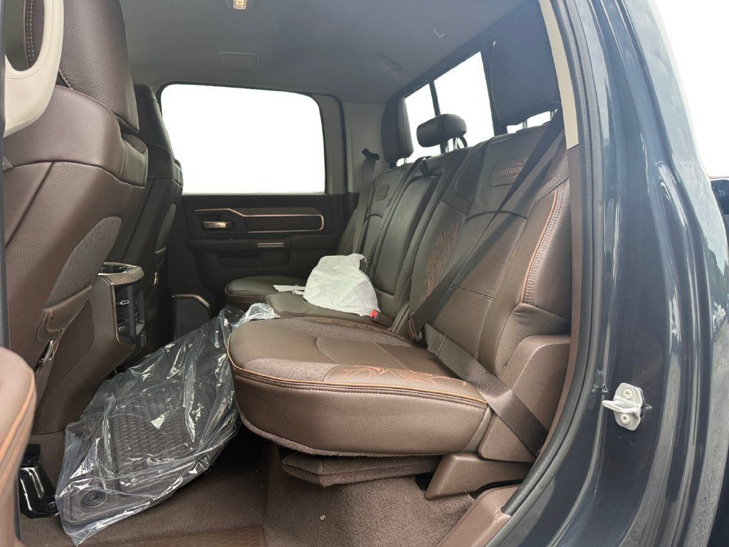 New 2027 RAM 3500 Limited AWD/4WD image 13