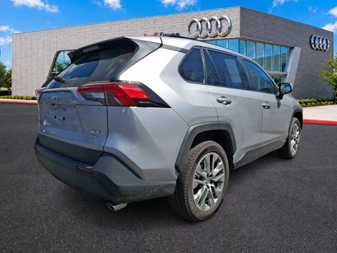 Used 2023 Toyota RAV4 XLE Premium AWD/4WD image 6