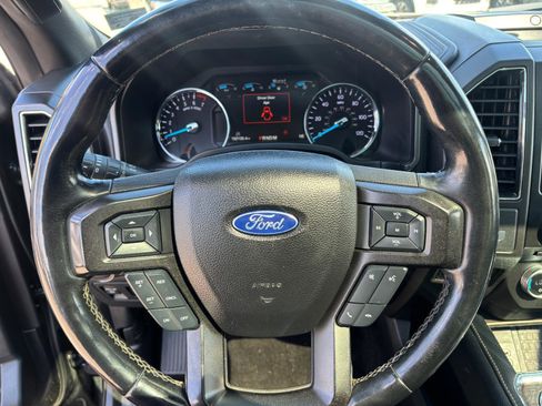 Used 2018 Ford Expedition Limited image 16