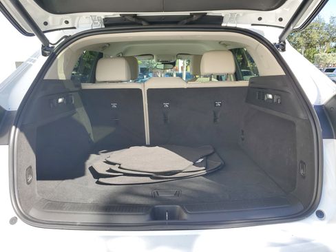 Used 2022 Buick Envision Essence w/ Safety Package image 9