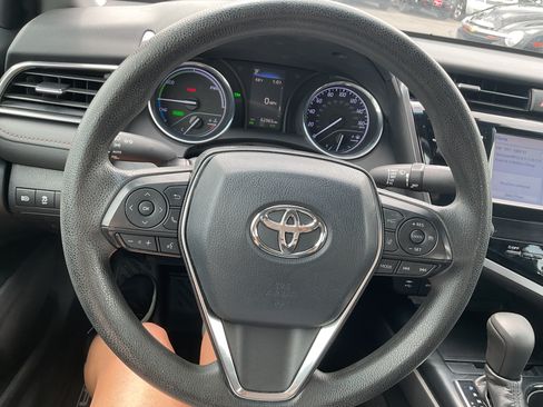 Used 2019 Toyota Camry LE w/ Fleet Convenience Package FWD image 13