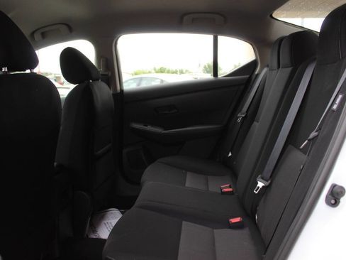 Used 2025 Nissan Sentra S FWD image 15