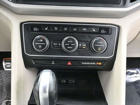 Used 2019 Volkswagen Atlas SE image 18