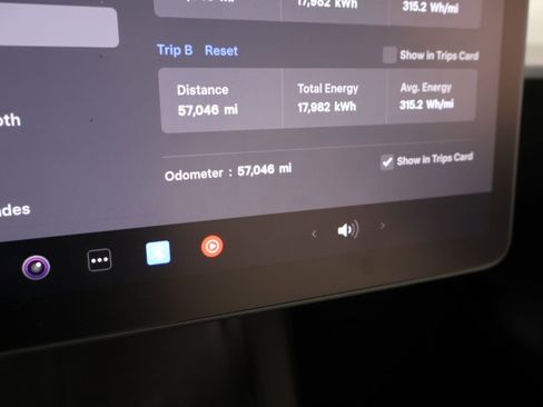 Used 2023 Tesla Model 3 Performance image 5