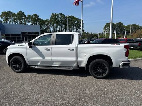 Used 2021 Chevrolet Silverado 1500 RST w/ LPO, Blackout Package AWD/4WD image 11