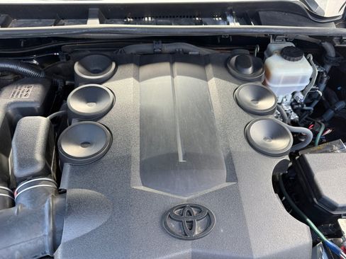 Used 2015 Toyota 4Runner Limited RWD image 21