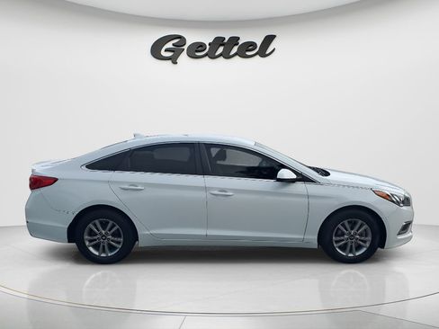 Used 2017 Hyundai Sonata SE FWD image 4