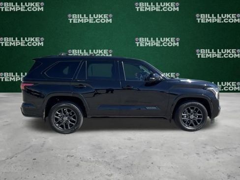 Used 2024 Toyota Sequoia Platinum AWD/4WD image 3