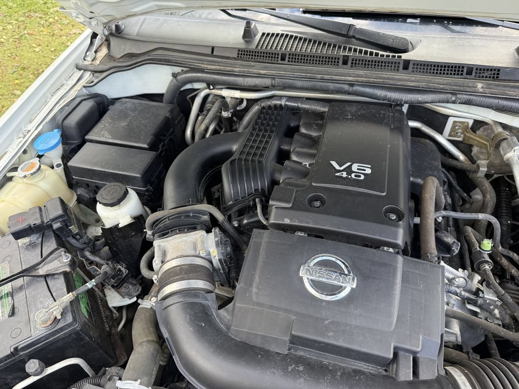 Used 2018 Nissan Frontier SV AWD/4WD image 38