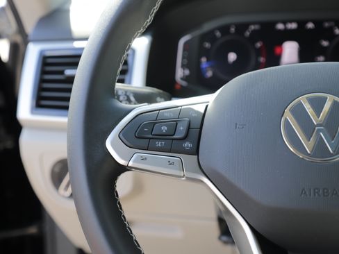 Used 2023 Volkswagen Atlas SE AWD/4WD image 23