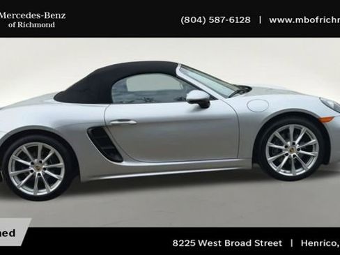 Used 2019 Porsche 718 Boxster RWD image 3