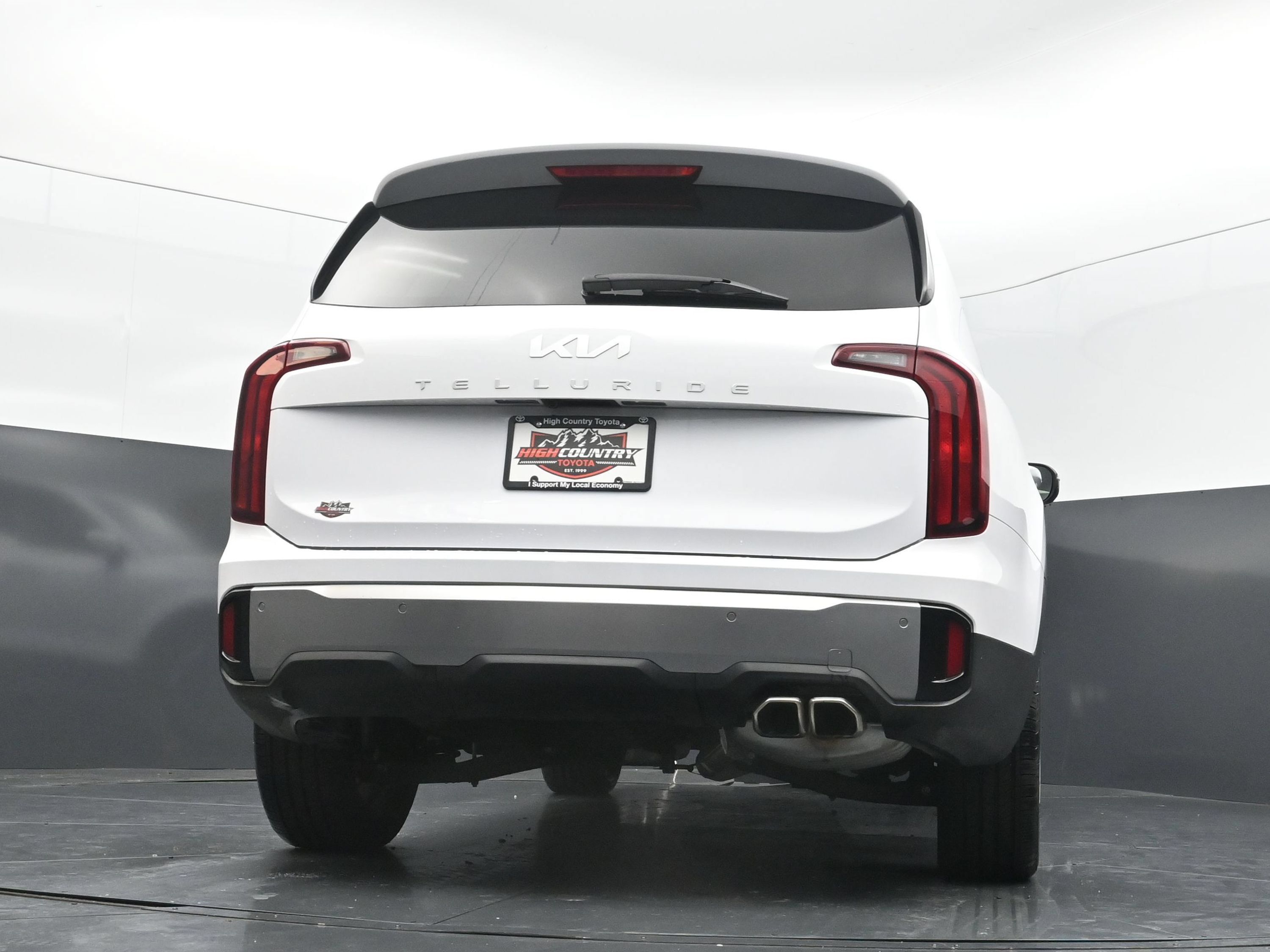Used 2025 Kia Telluride S FWD image 39