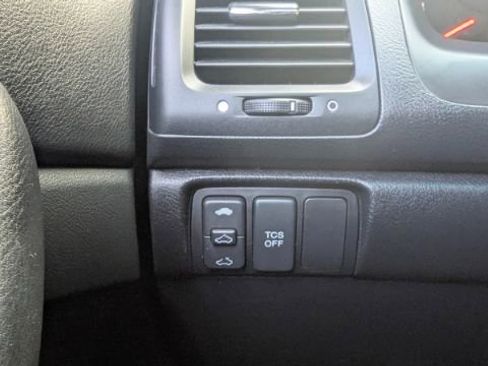 Used 2004 Honda Accord EX image 29