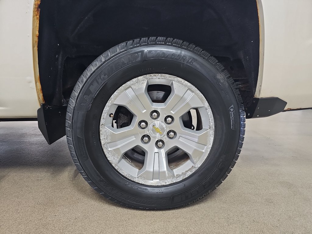 Used 2014 Chevrolet Silverado 1500 LTZ Z71 AWD/4WD image 40