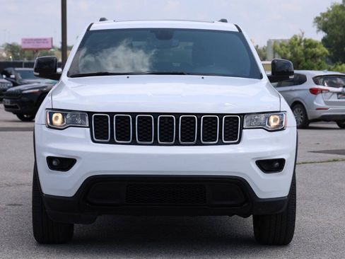 Used 2019 Jeep Grand Cherokee Limited AWD/4WD image 5