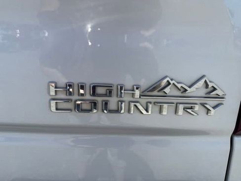 Used 2023 Chevrolet Silverado 1500 High Country AWD/4WD image 7