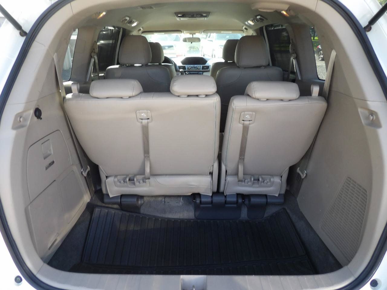 Used 2016 Honda Odyssey SE image 6