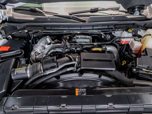 Used 2022 Chevrolet Silverado 2500 LTZ w/ LTZ Plus Package image 33