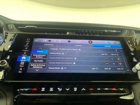 Used 2026 Jeep Grand Cherokee Summit w/ Adv Protech Group IV AWD/4WD image 32