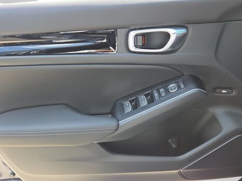 Used 2025 Honda Civic FWD Hybrid Sedan image 34