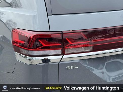 Certified 2025 Volkswagen Atlas SEL image 9