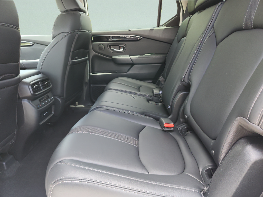 Used 2025 Honda Pilot EX-L image 20
