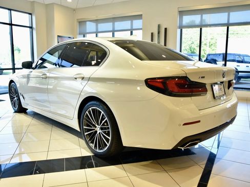 Used 2022 BMW 540i xDrive w/ Premium Package AWD/4WD image 4