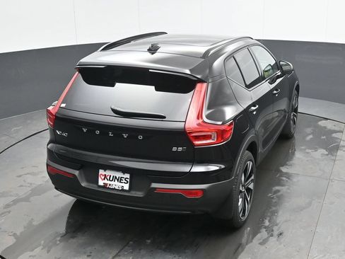 New 2026 Volvo XC40 B5 Plus w/ Protection Package Premier AWD/4WD image 30