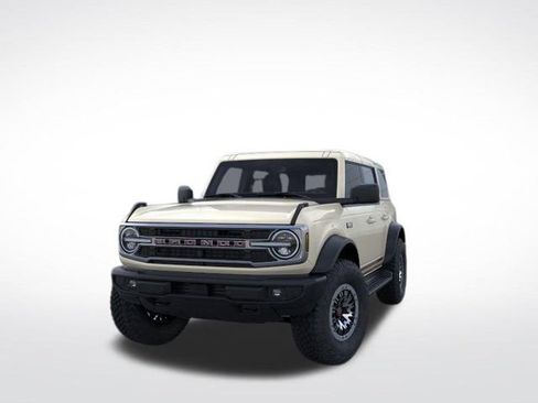 New 2026 Ford Bronco Outer Banks image 2