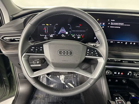 Used 2025 Audi Q5 Premium Plus w/ Premium Plus AWD/4WD image 21
