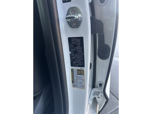 Used 2023 Kia Niro EX Touring image 47