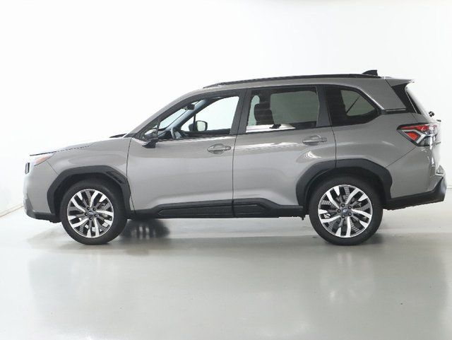 Used 2025 Subaru Forester Touring AWD/4WD image 39