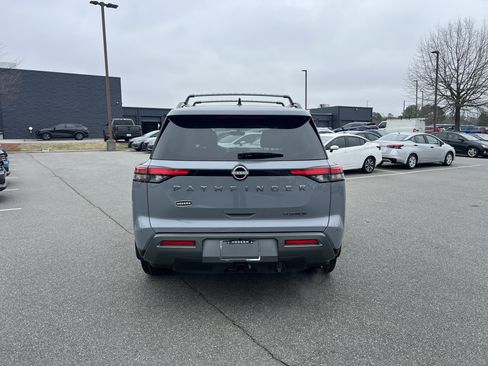 New 2026 Nissan Pathfinder Platinum image 6