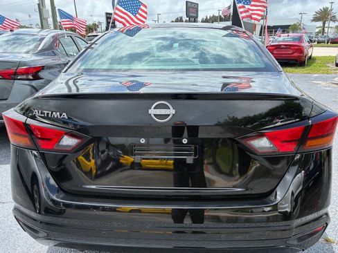 Used 2023 Nissan Altima 2.5 S image 4