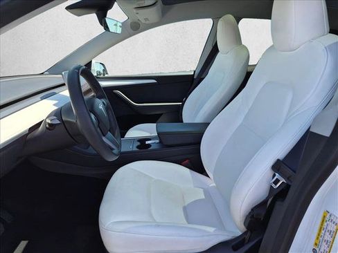 Used 2023 Tesla Model Y Long Range AWD/4WD image 16