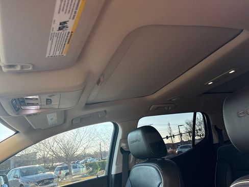 Used 2020 GMC Acadia Denali w/ Technology Package image 13