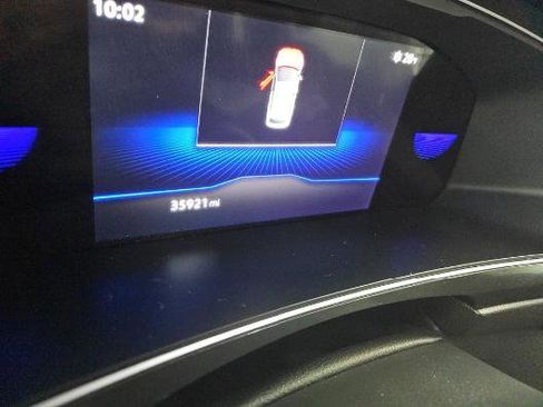 Used 2022 Volkswagen Tiguan S image 11