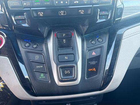 Used 2024 Honda Odyssey Elite image 17